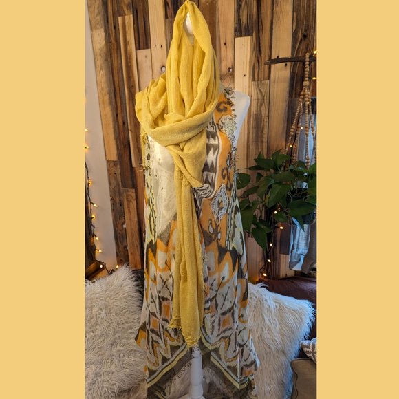 ONE-OF-A-KIND LUTH GARDE HOODED SHAWL VEST - Picture 2 of 5